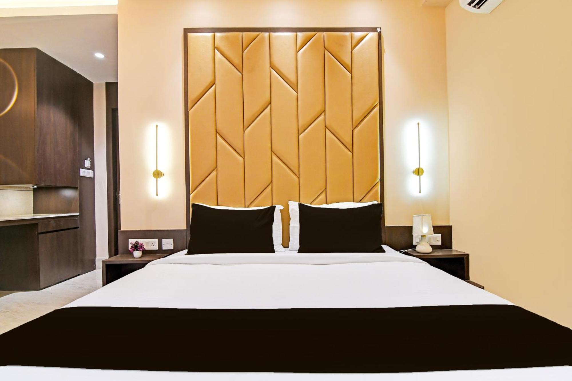Super Hotel O Samotel Калькутта Экстерьер фото
