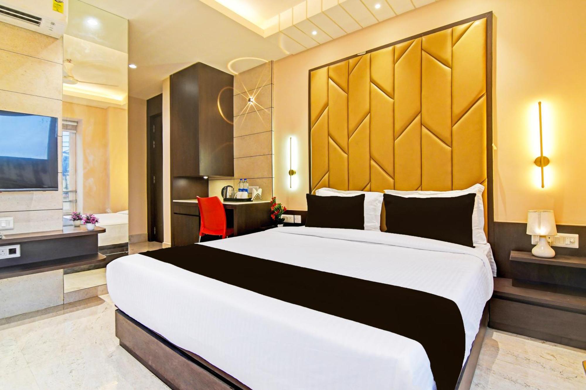 Super Hotel O Samotel Калькутта Экстерьер фото