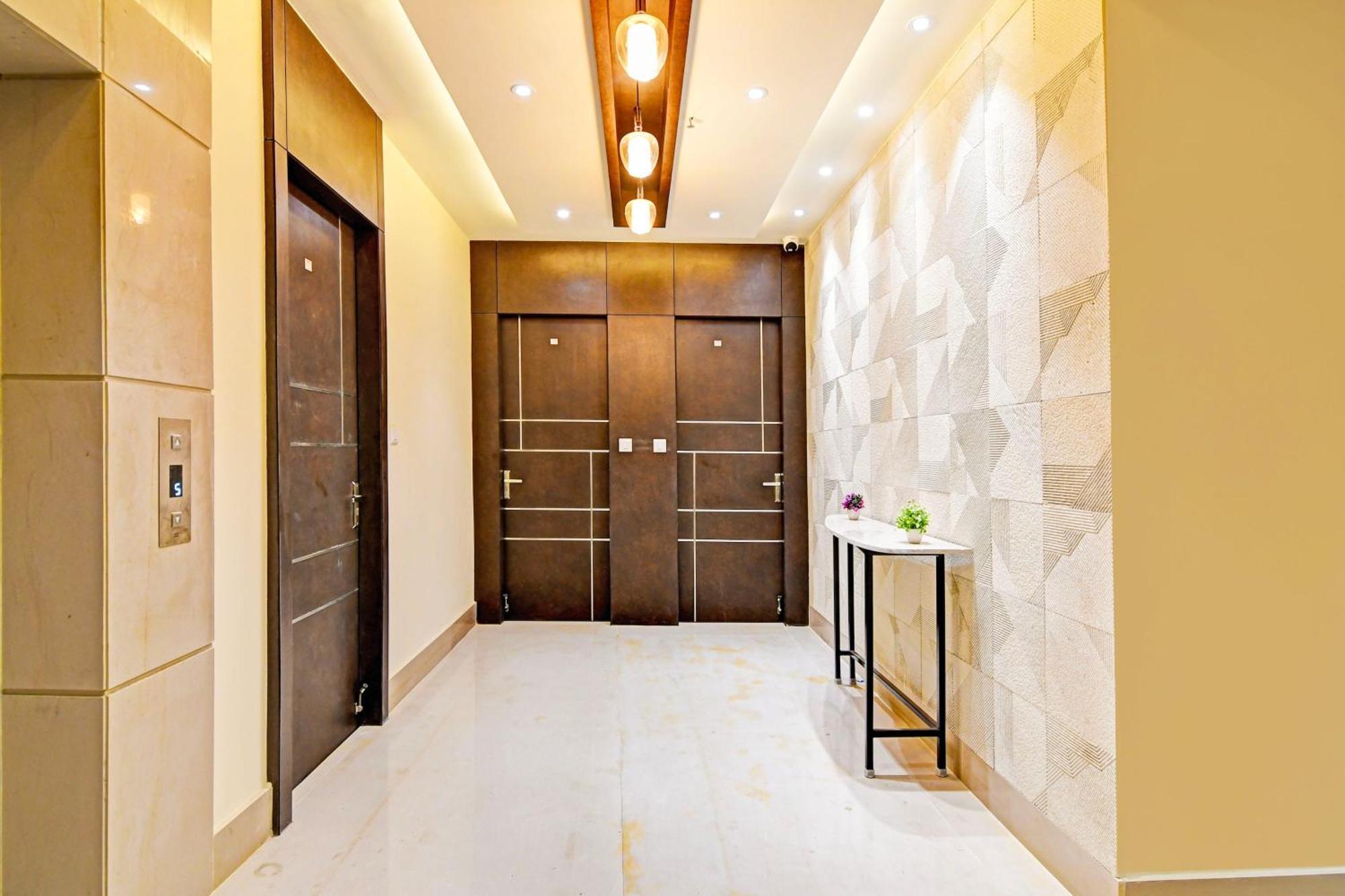 Super Hotel O Samotel Калькутта Экстерьер фото